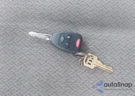 2006 Chrysler Town & Country Lx из США, поврежденный, VIN 2A4GP44R76R827769